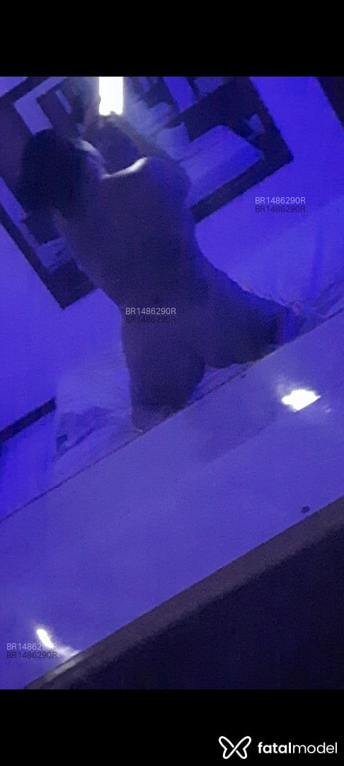 Acompanhante mulher morena (o) de olhos castanhos em Ituiutaba Acompanhante mulher morena (o) de olhos castanhos em Ituiutaba - Ketlen