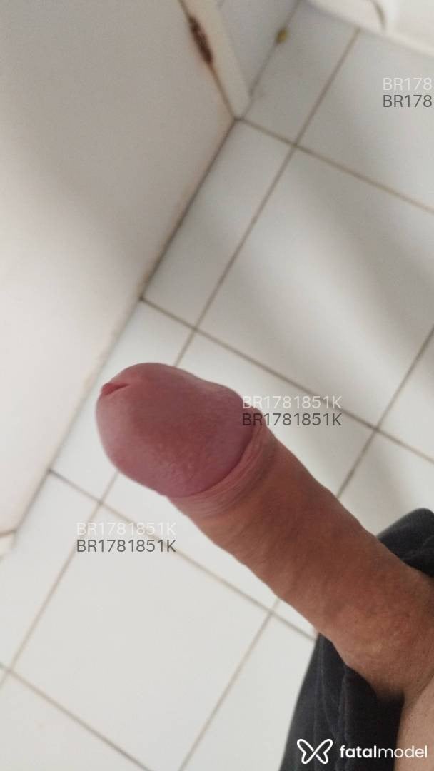 Acompanhante homem com cabelo castanho de olhos castanhos em Campina Grande Acompanhante homem com cabelo castanho de olhos castanhos em Campina Grande - Arthur silva