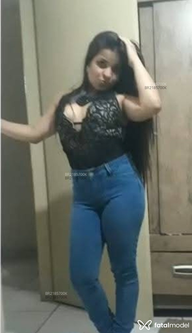 Acompanhante mulher morena (o) de olhos castanhos - Baxinha