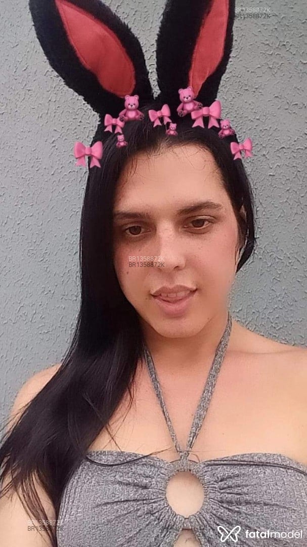 Acompanhante mulher trans morena (o) de olhos castanhos em Guaratuba - Safira