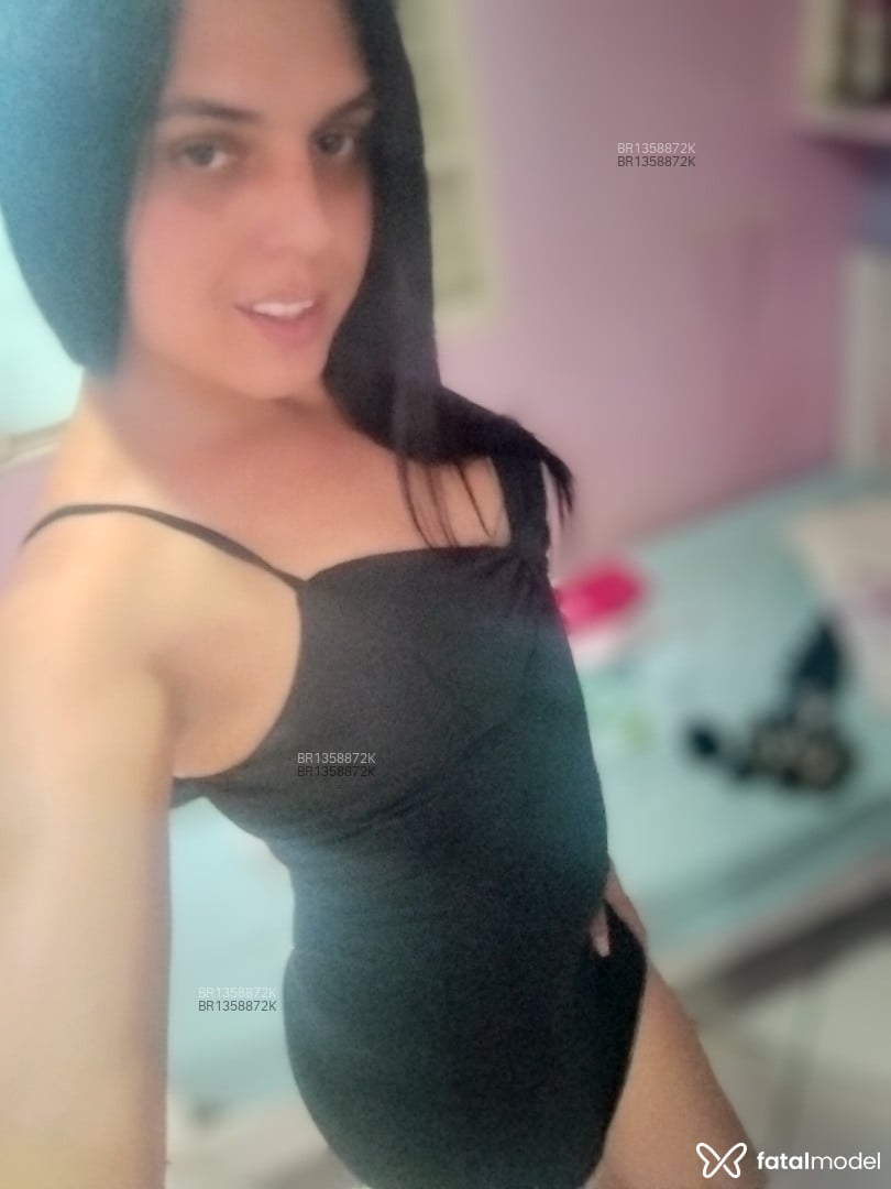 Acompanhante mulher trans morena (o) de olhos castanhos em Guaratuba - Safira