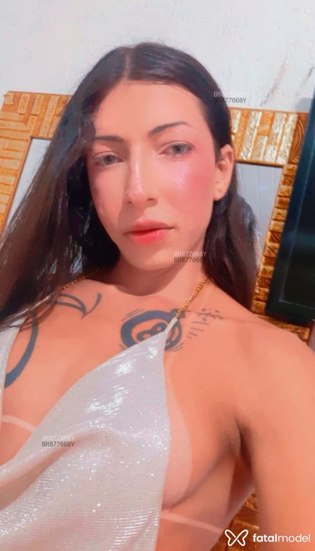 Acompanhante mulher trans com cabelo castanho de olhos castanhos em Piracicaba Acompanhante mulher trans com cabelo castanho de olhos castanhos em Piracicaba - Eloah Prado