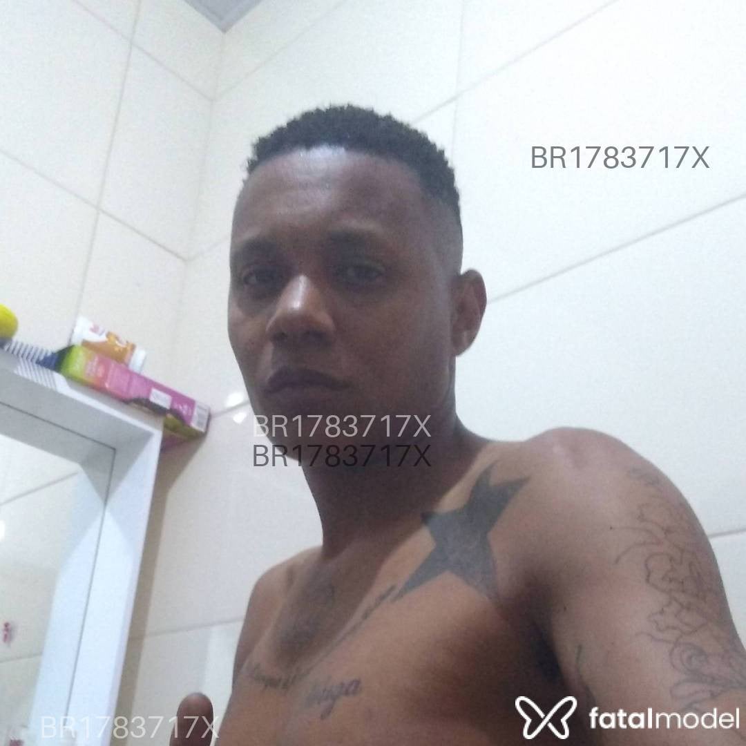 Acompanhante homem morena (o) de olhos castanhos em Virtual - Pretinho