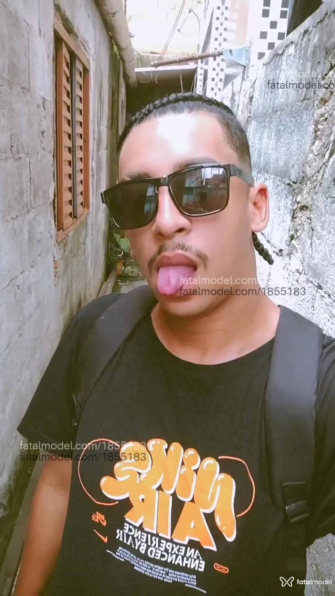 Acompanhante homem morena (o) de olhos pretos em Santos - Nogueira