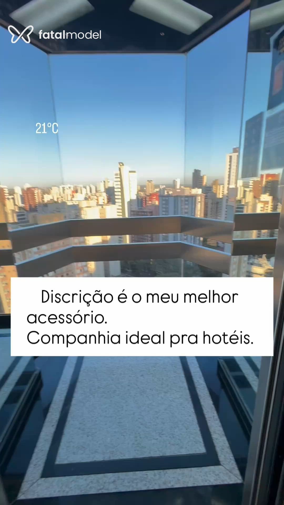 Acompanhante mulher morena (o) de olhos mel em Maringá Acompanhante mulher morena (o) de olhos mel em Maringá - Júlia Falcão