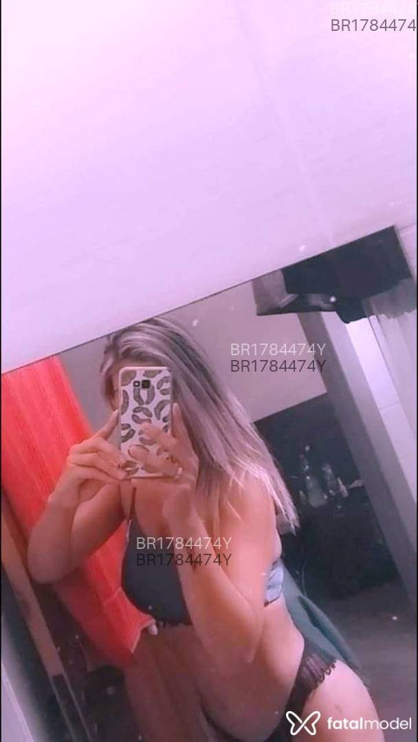 Acompanhante mulher loira (o) de olhos castanhos - Paula ferrari