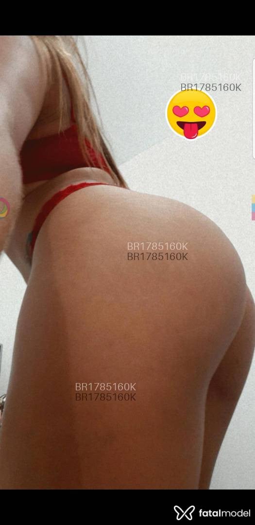 Acompanhante mulher com cabelo castanho de olhos mel em Natal Acompanhante mulher com cabelo castanho de olhos mel em Natal - Beatriz Bellucci