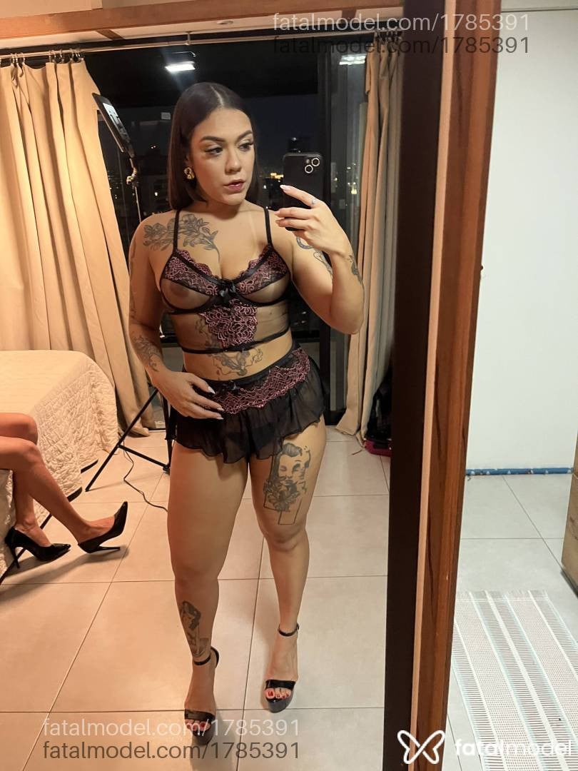 Acompanhante mulher com cabelo castanho de olhos castanhos em Santos - Babi Luz