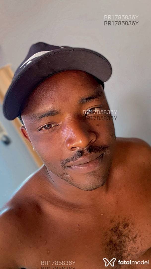 Acompanhante homem morena (o) de olhos pretos em Alfenas Acompanhante homem morena (o) de olhos pretos em Alfenas - Cristian