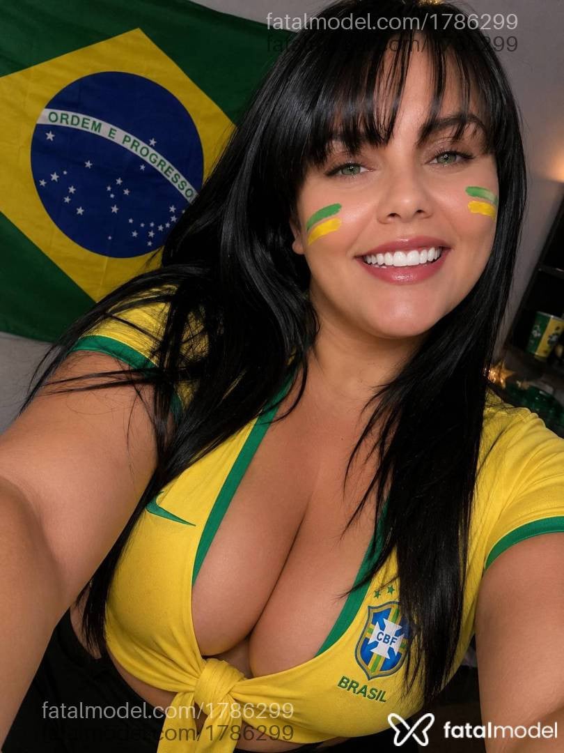 Acompanhante mulher morena (o) de olhos verdes em São Miguel do Oeste - Melissa Mel