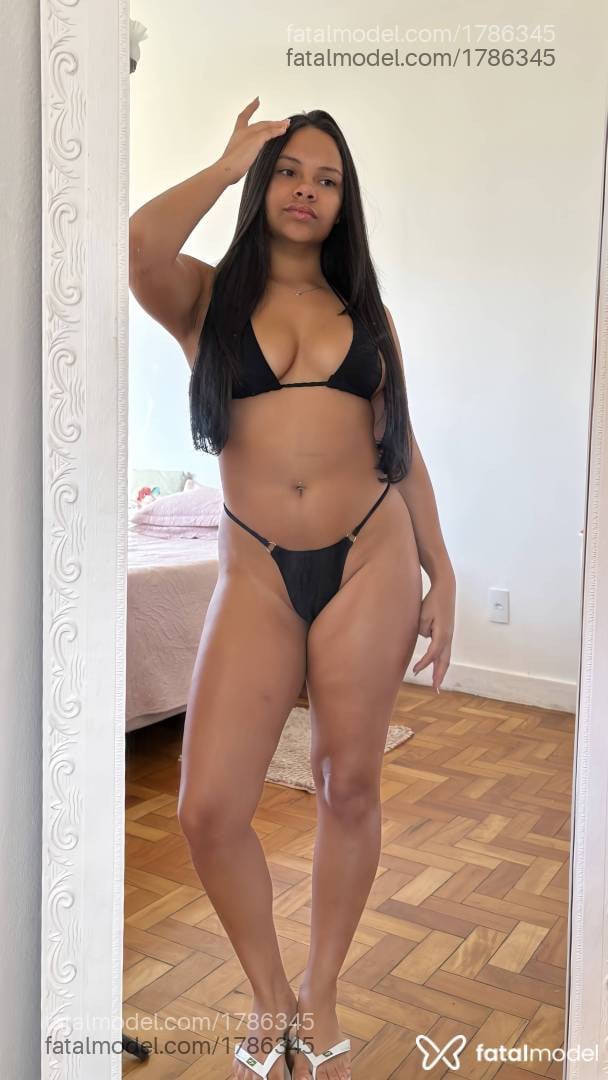 Acompanhante mulher morena (o) de olhos castanhos - Mel