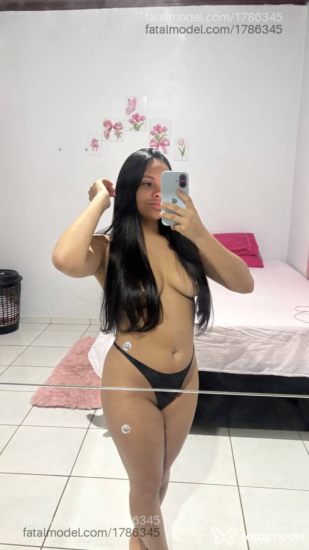 Acompanhante mulher morena (o) de olhos castanhos - Jolie Maciel