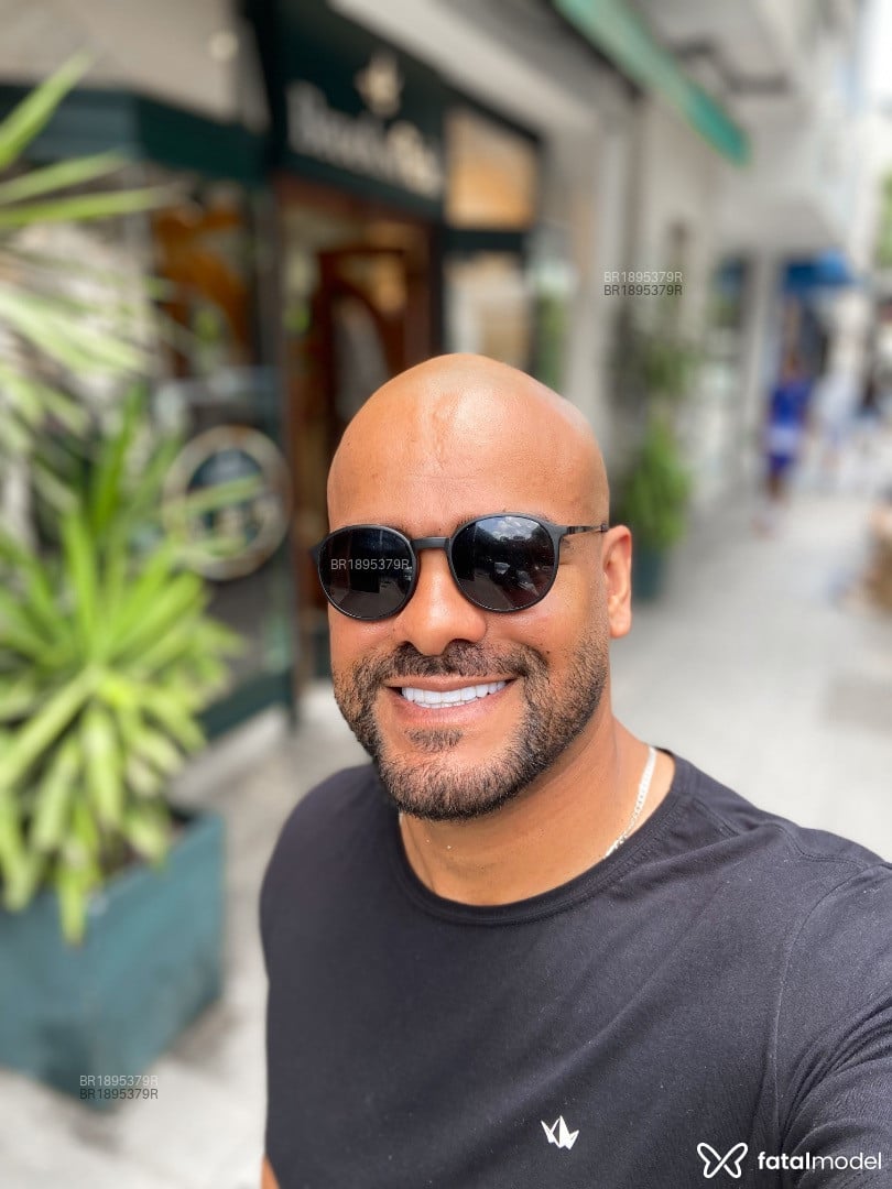 Acompanhante homem morena (o) de olhos castanhos em São Paulo Acompanhante homem morena (o) de olhos castanhos em São Paulo - Henrique