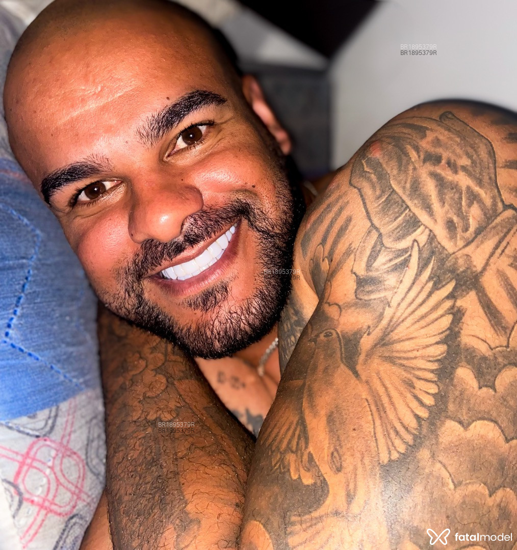Acompanhante homem morena (o) de olhos castanhos em São Paulo Acompanhante homem morena (o) de olhos castanhos em São Paulo - Henrique