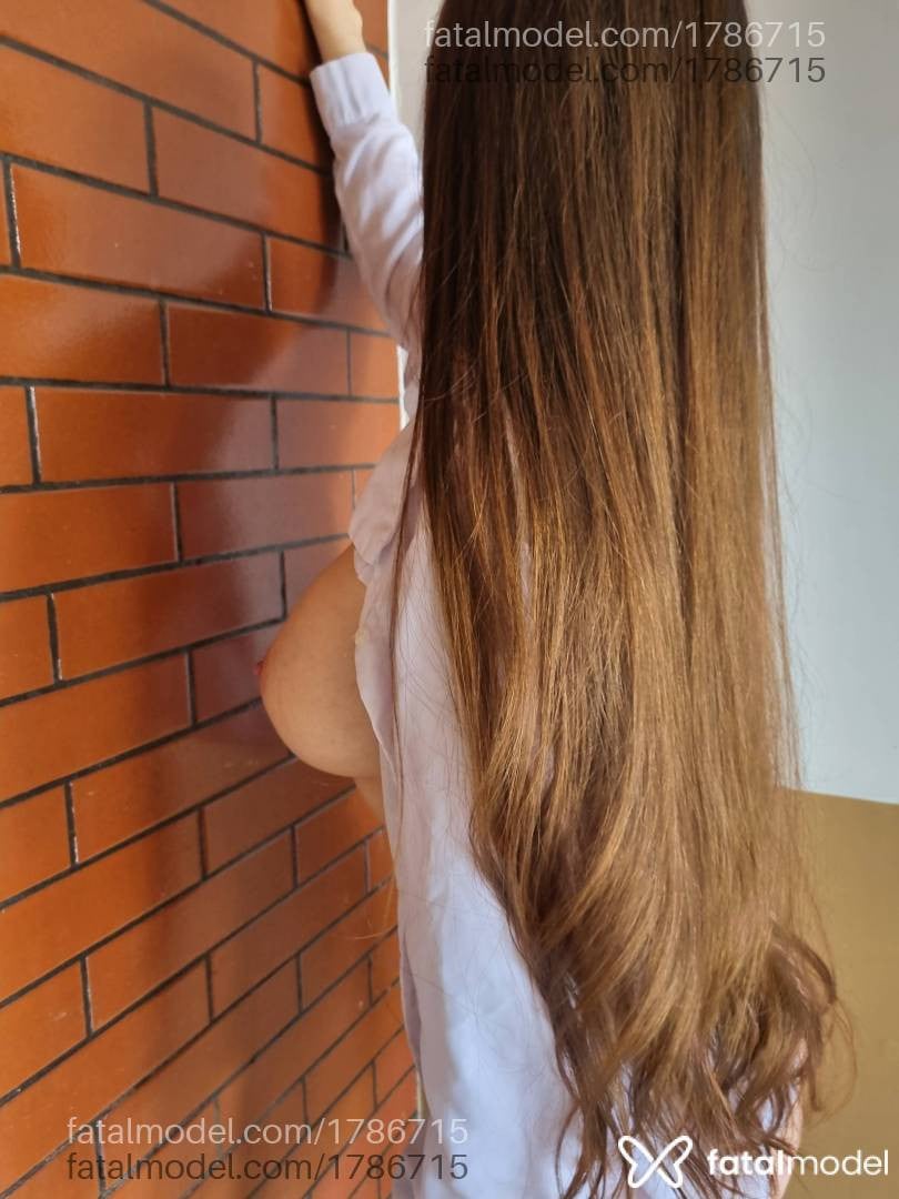 Acompanhante mulher ruiva (o) de olhos verdes em Lages - Ana Carlotto