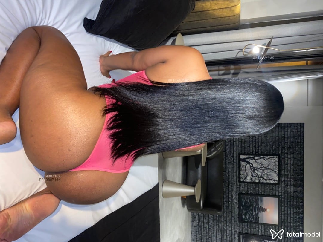 Acompanhante mulher trans morena (o) de olhos pretos em Fortaleza - Aryane