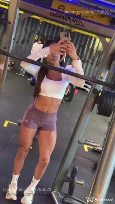 Acompanhante mulher trans com cabelo castanho de olhos castanhos em Rio de Janeiro - Dani Campos