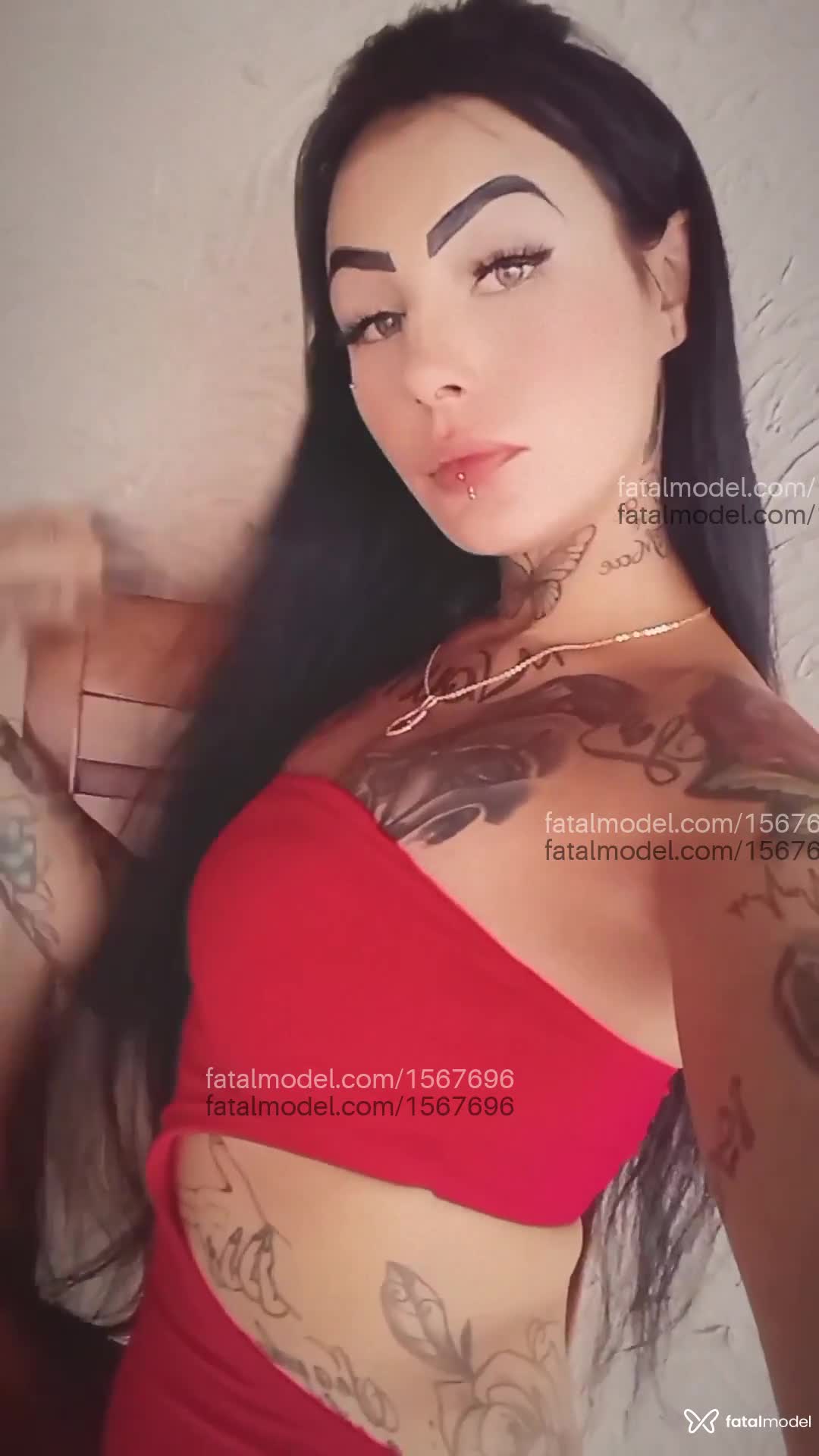 Acompanhante mulher morena (o) de olhos verdes em São Paulo Acompanhante mulher morena (o) de olhos verdes em São Paulo - Nike Almeida
