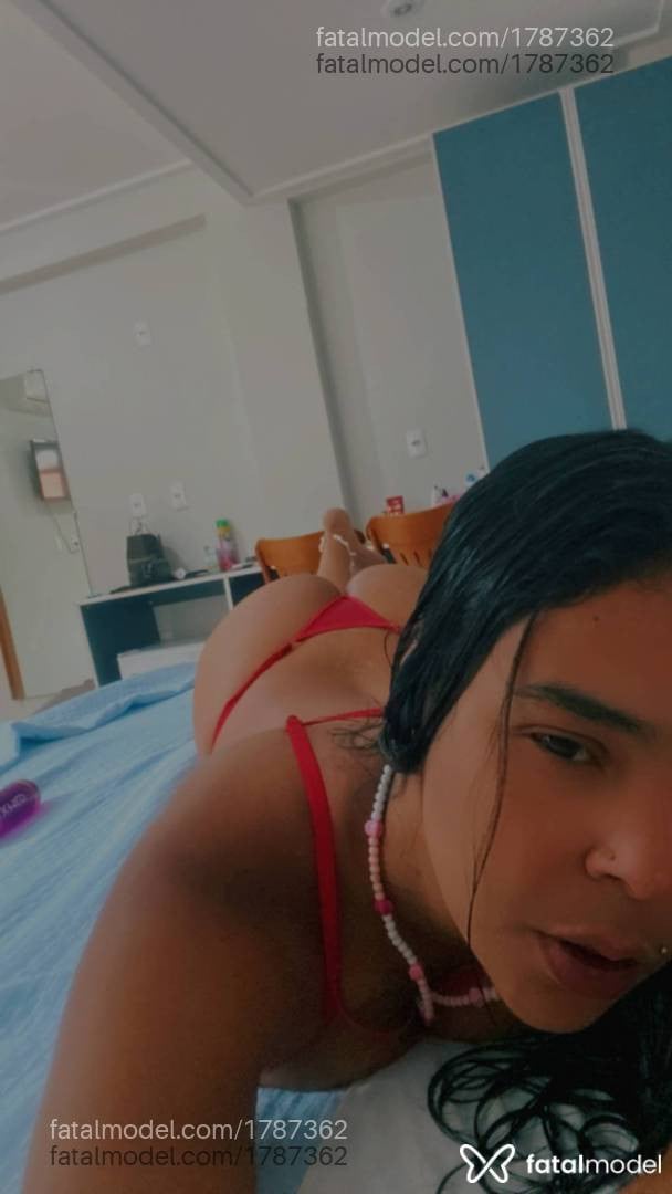 Acompanhante mulher morena (o) de olhos pretos - Karoline matelly