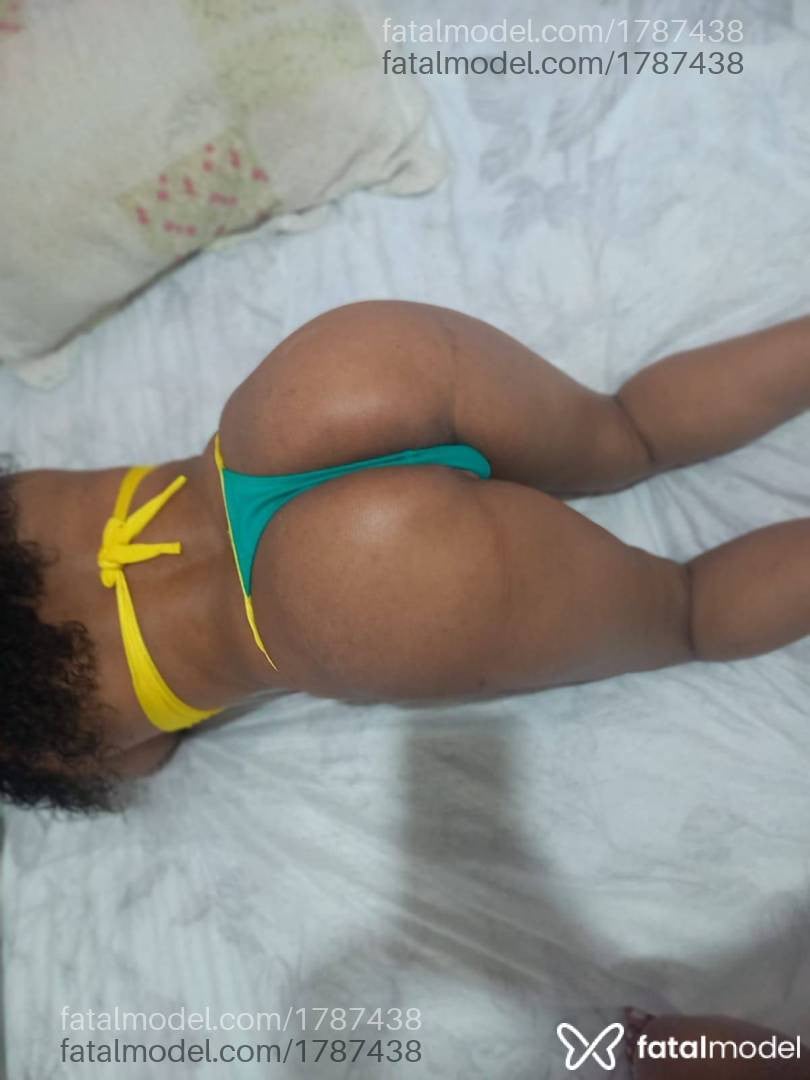 Acompanhante mulher morena (o) de olhos pretos em Vitória - Bella Lamberti