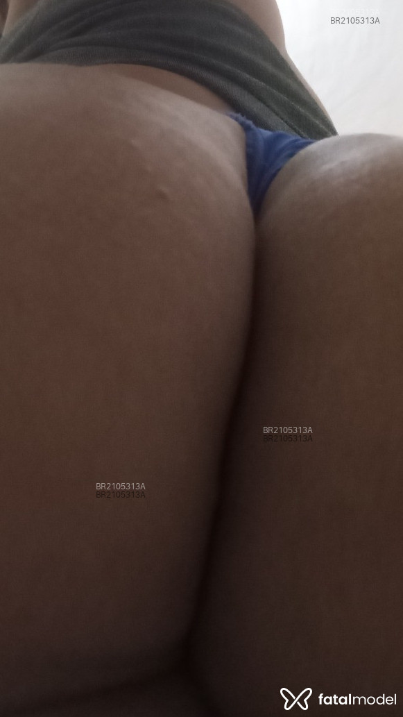 Acompanhante mulher com cabelo castanho de olhos castanhos em Porto Seguro Acompanhante mulher com cabelo castanho de olhos castanhos em Porto Seguro - Mariah Louise