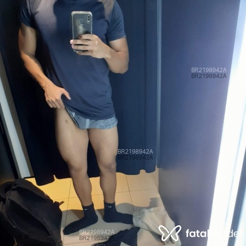 Acompanhante homem morena (o) de olhos castanhos em Virtual - Gustavo