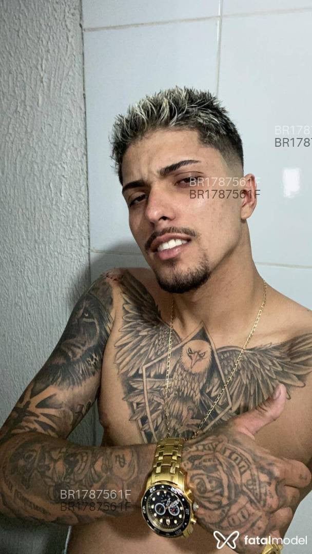 Acompanhante homem morena (o) de olhos castanhos em Praia Grande - Higor guilherme