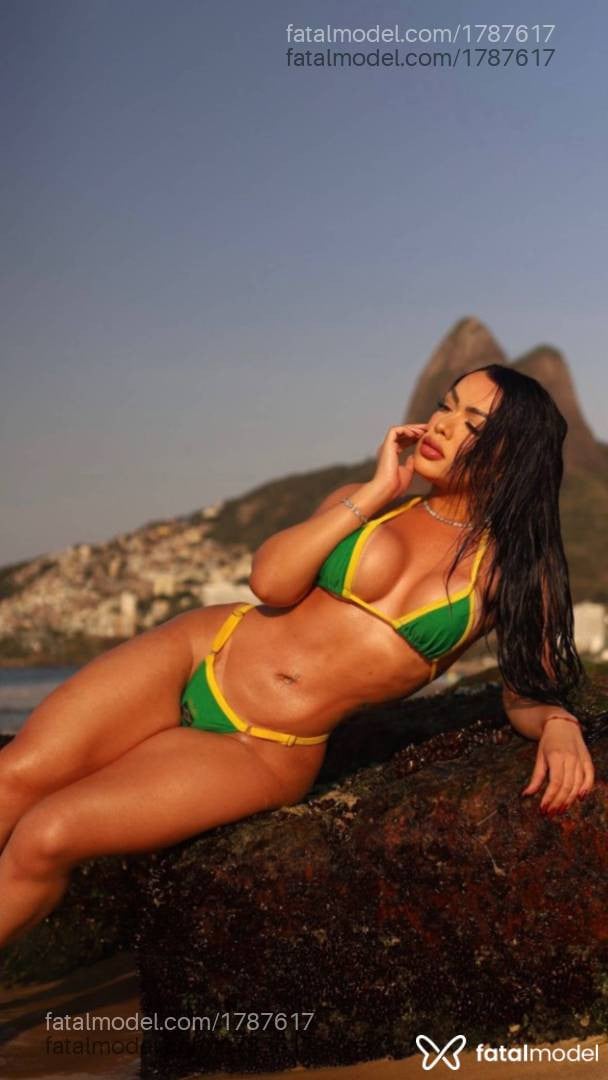Acompanhante mulher morena (o) de olhos castanhos em Rio de Janeiro - Mel Martins