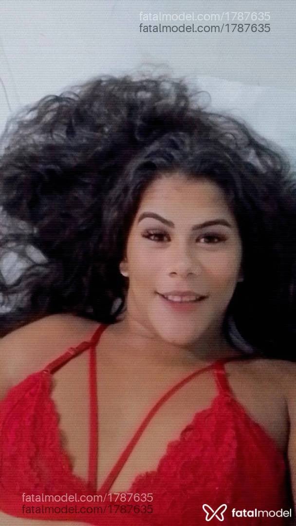 Acompanhante mulher trans com cabelo castanho de olhos castanhos - Luna ysmery
