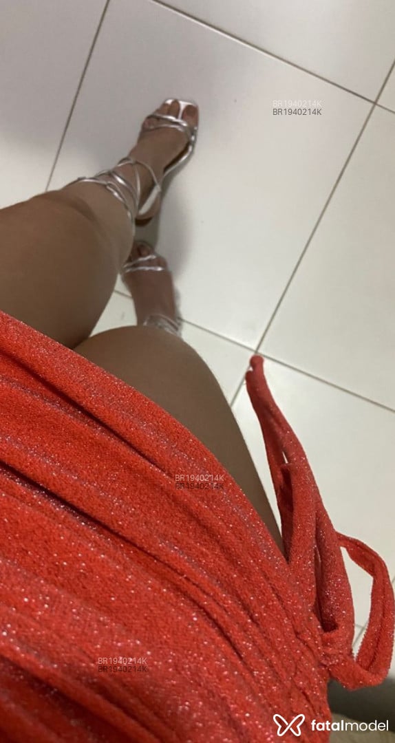 Acompanhante mulher com cabelo castanho de olhos castanhos em Rio Grande Acompanhante mulher com cabelo castanho de olhos castanhos em Rio Grande - Cavalonaaaaa