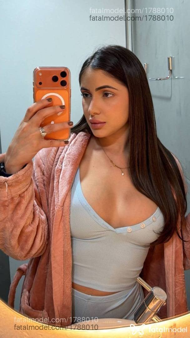 Acompanhante mulher com cabelo castanho de olhos castanhos em Foz do Iguaçu - Paola