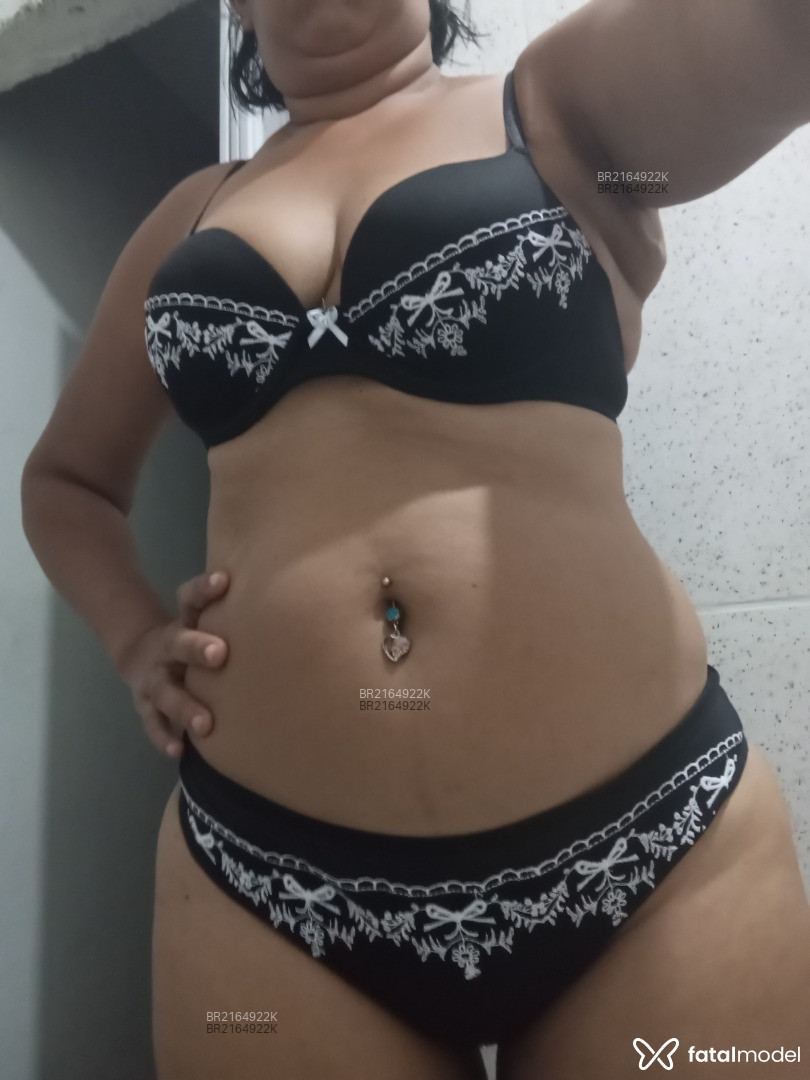 Acompanhante mulher com cabelo castanho de olhos pretos em Virtual - Lekinha