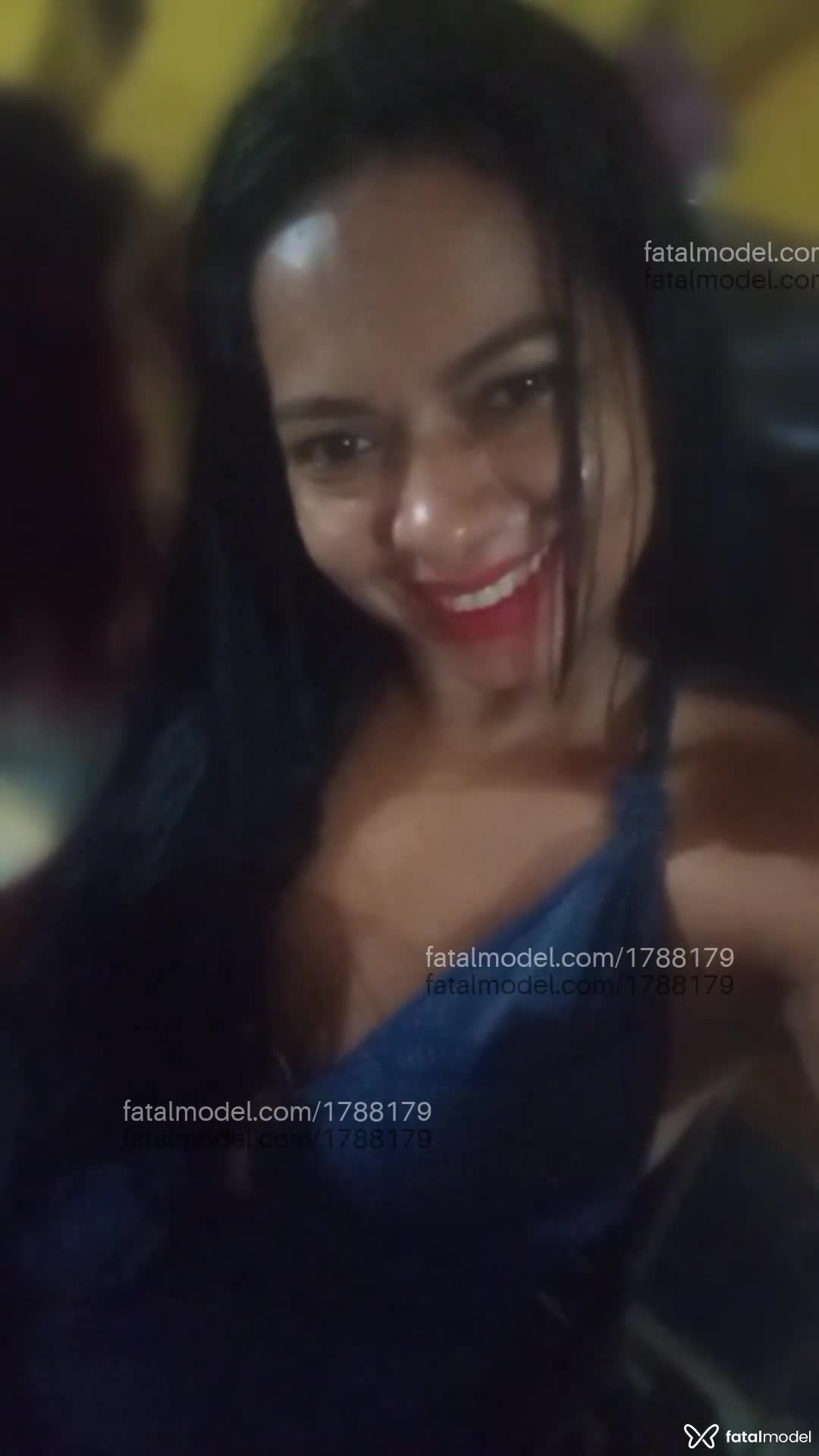 Acompanhante mulher morena (o) de olhos pretos em Colniza Acompanhante mulher morena (o) de olhos pretos em Colniza - Drieh