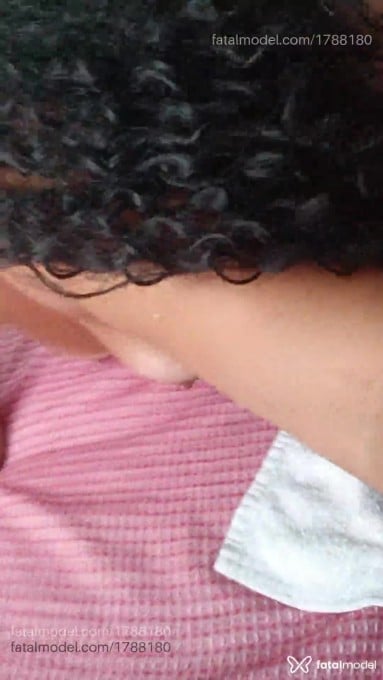 Acompanhante mulher morena (o) de olhos mel em Caraguatatuba - Yara