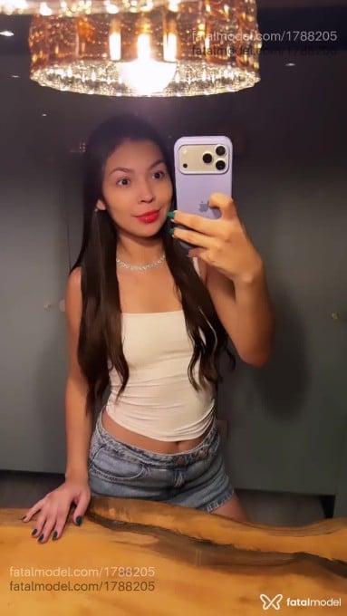Acompanhante mulher com cabelo castanho de olhos castanhos em Varginha - Fran