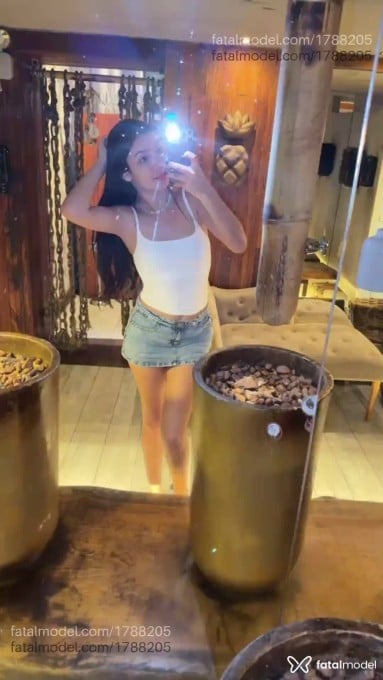 Acompanhante mulher com cabelo castanho de olhos castanhos em Varginha - Fran