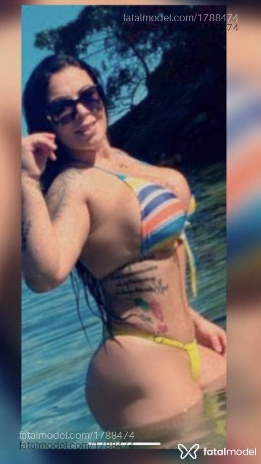 Acompanhante mulher morena (o) de olhos castanhos - Ayla brahin