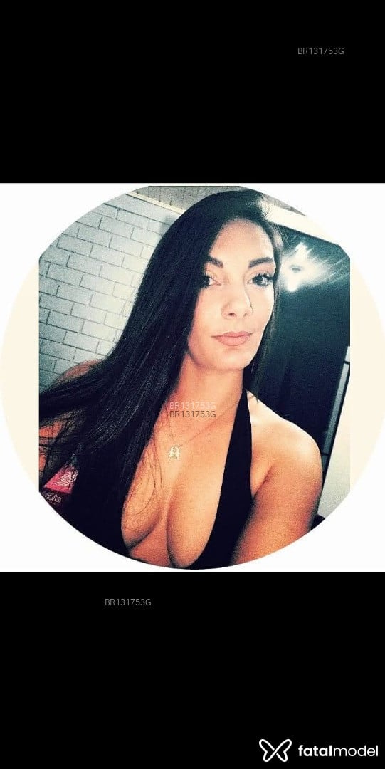 Acompanhante mulher com cabelo castanho de olhos castanhos em Passo Fundo - Eduarda