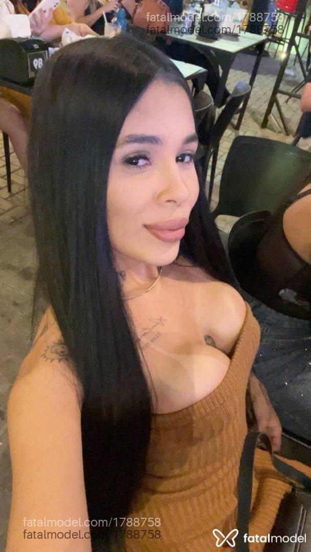 Acompanhante mulher morena (o) de olhos pretos - Jady Ferraz