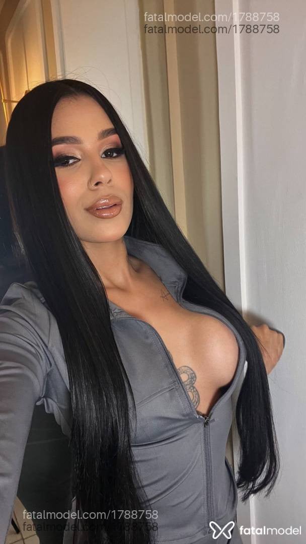 Acompanhante mulher morena (o) de olhos pretos - Jady Ferraz