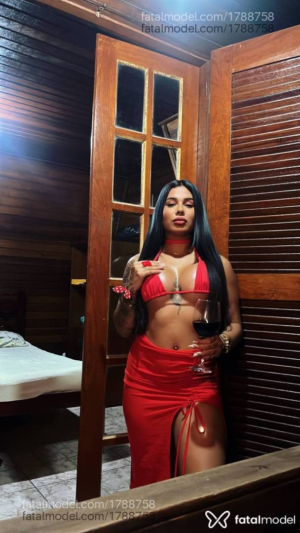Acompanhante mulher morena (o) de olhos pretos - Jady Ferraz
