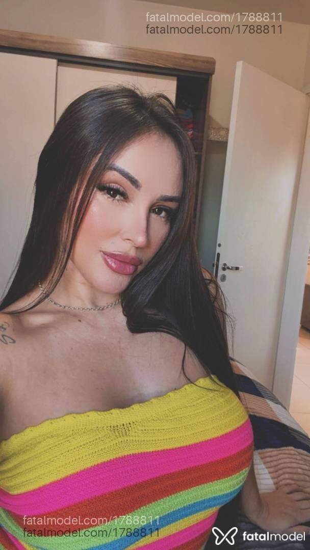 Acompanhante mulher com cabelo castanho de olhos castanhos em Mafra - Alana