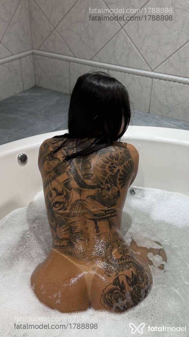 Acompanhante mulher morena (o) de olhos castanhos em Joinville - Ágatha Moura