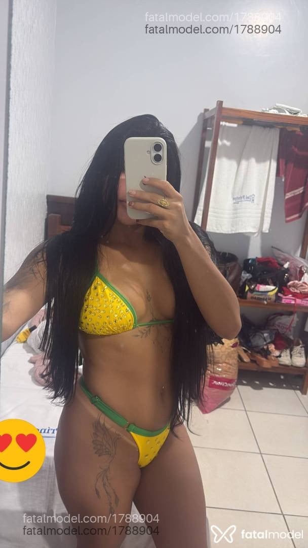 Acompanhante mulher morena (o) de olhos castanhos - Ísis Corrêa
