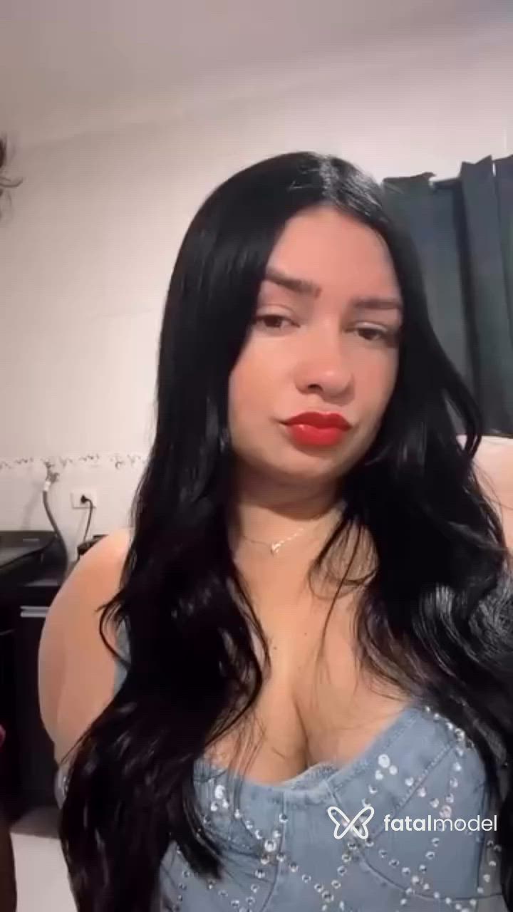 Acompanhante mulher morena (o) de olhos castanhos - Bruninha