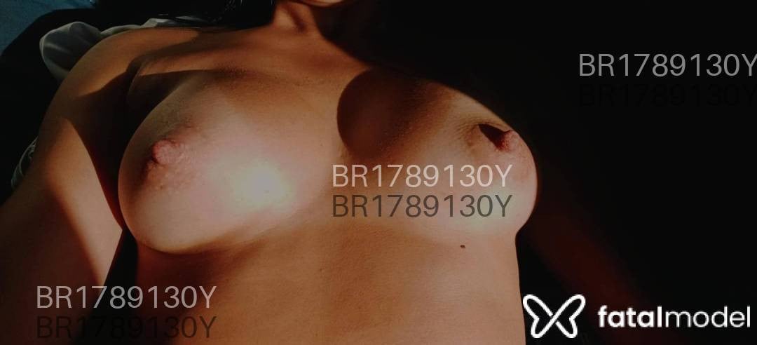 Acompanhante mulher morena (o) de olhos castanhos em Virtual - Mia bugatti