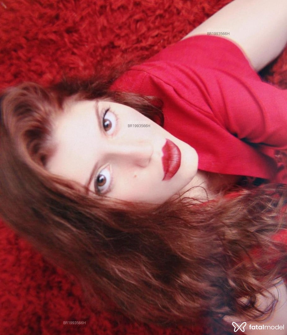 Acompanhante mulher ruiva (o) de olhos mel em Curitiba - Cecília