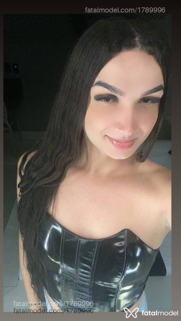 Acompanhante mulher trans morena (o) de olhos castanhos em Montes Claros - Ayla Bonequinhaa