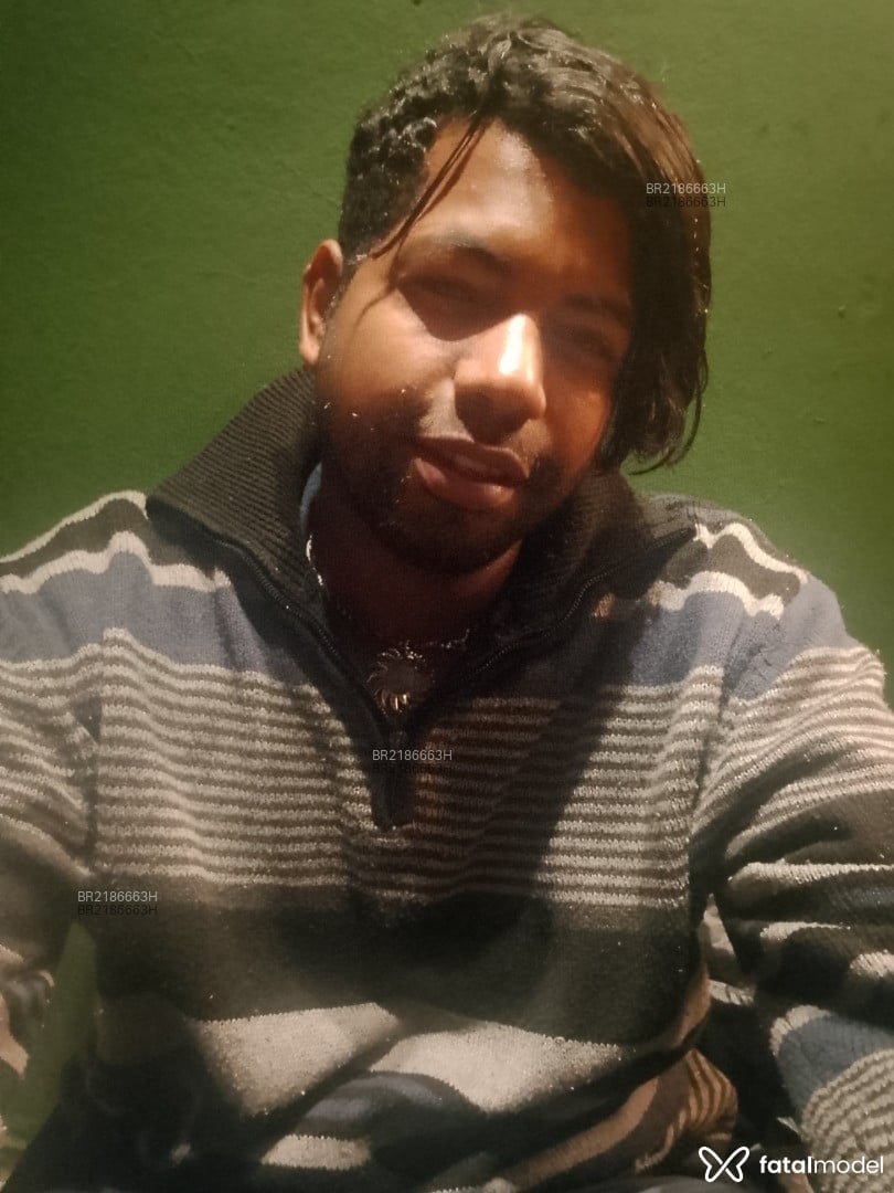 Acompanhante homem morena (o) de olhos castanhos em João Pessoa - Edgyn