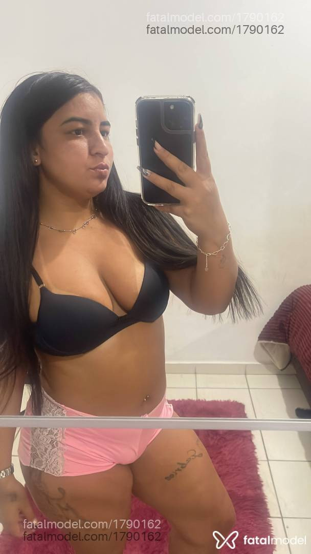 Acompanhante mulher morena (o) de olhos castanhos - Jade Acompanhante mulher morena (o) de olhos castanhos - Jade